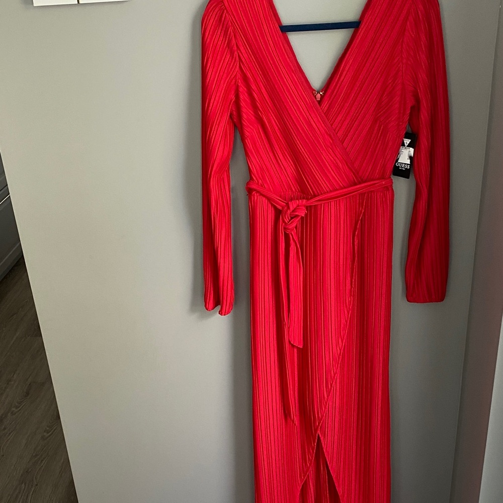 073. BNWT Guess Elegant Red Wrap Dress